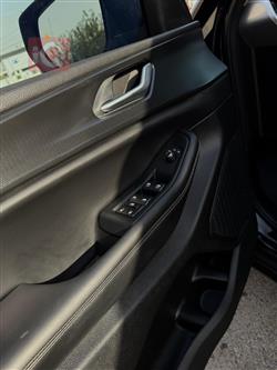 جیپ L گراند شیرۆکی